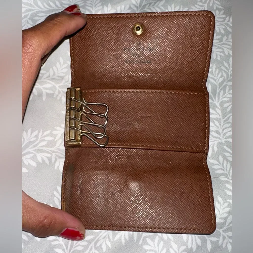 Louis Vuitton key holder Brown Monogram